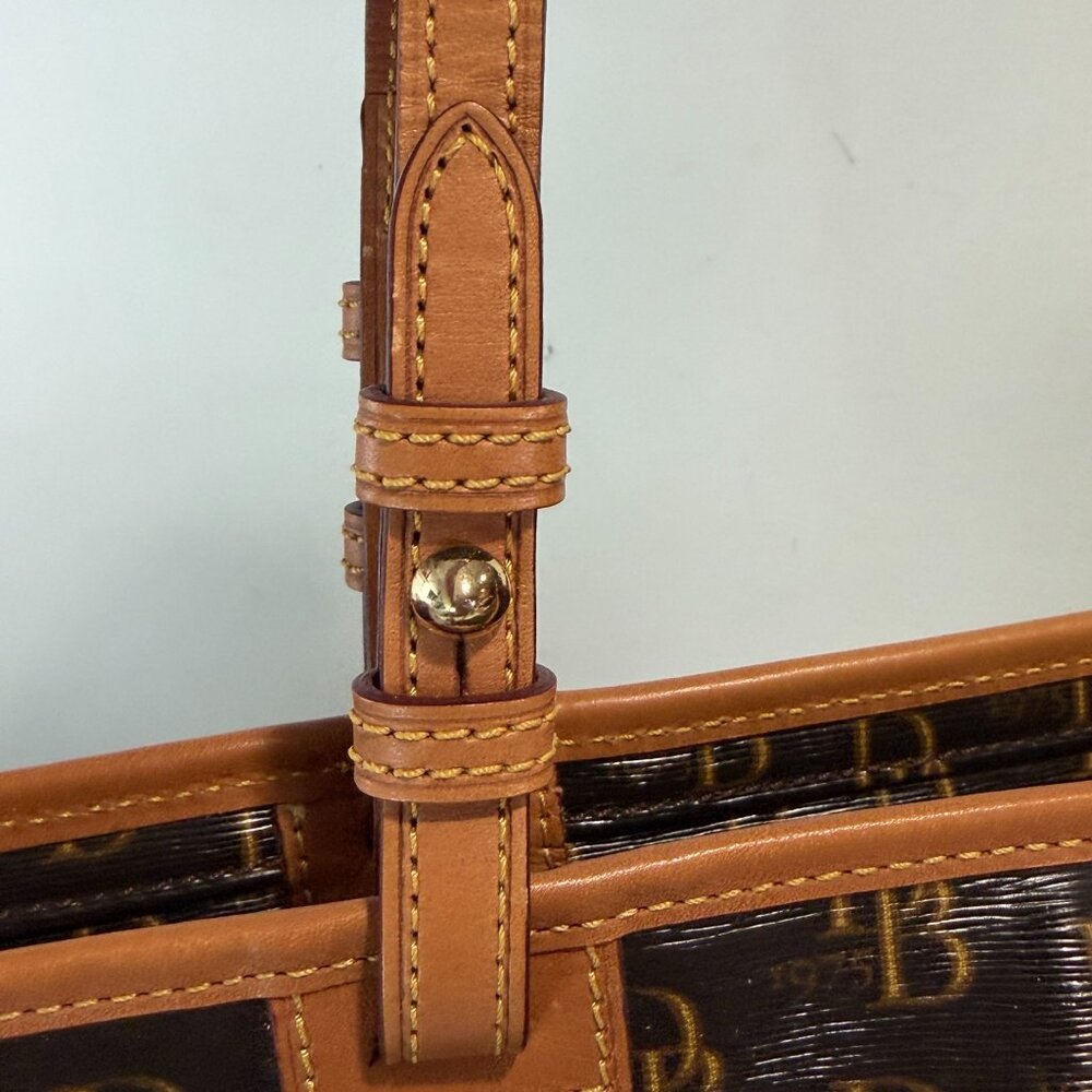 Dooney and Bourke 1975 Black & Tan Logo Tote Bag - Picture 15 of 16